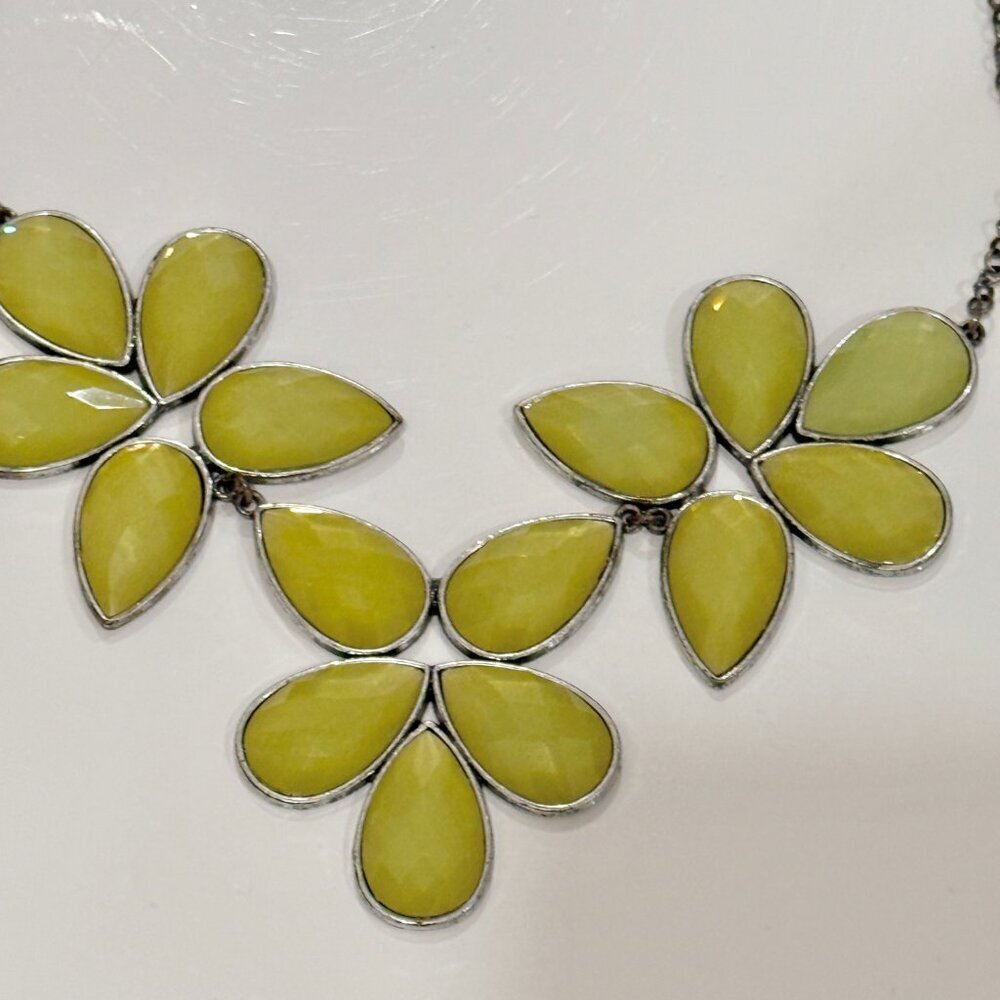 LIME GREEN YELLOW BIB FASHION NECKLACE - Picture 3 of 3